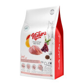 Hrană pentru pisicuțe Natura, cu Pui și Struguri, 2 Kg